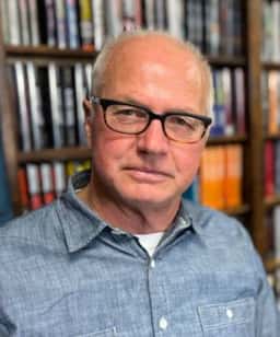 ক্রিস হাউটি