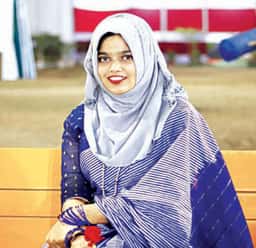 লামইয়া চৌধুরী