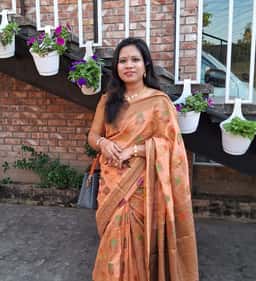 দোলনা বড়ুয়া তৃষা